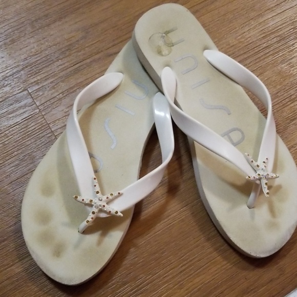 starfish flip flops